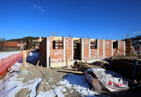 GRADBIŠČE CENTRA ZAŠČITE IN REŠEVANJA RAKEK 06 FOTO LJUBO VUKELIČ